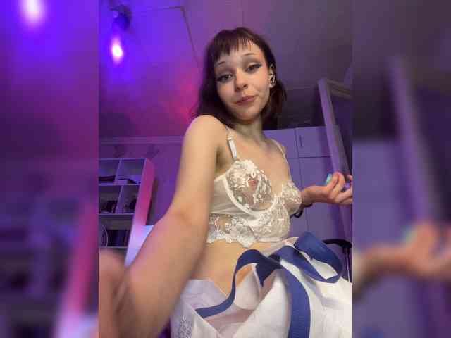 mefydufi bongacams live cam model