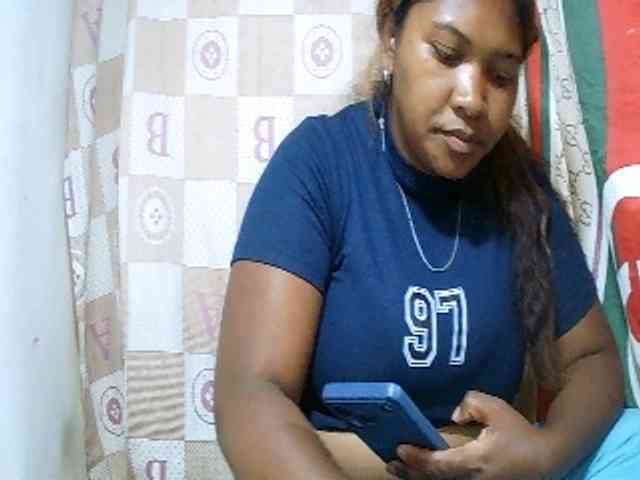 Sexy-Nathy bongacams live cam model