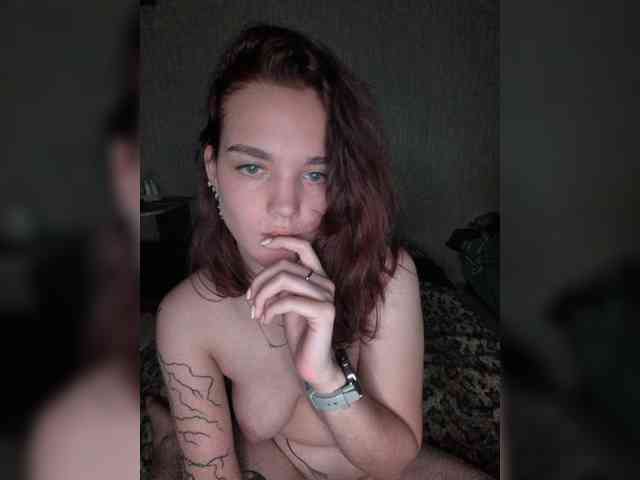 Leysyan20011 bongacams live cam model