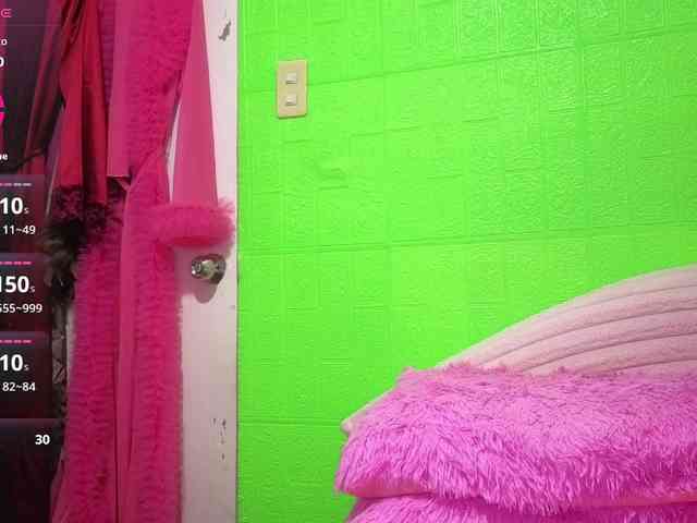 Camgirl26 bongacams live cam model