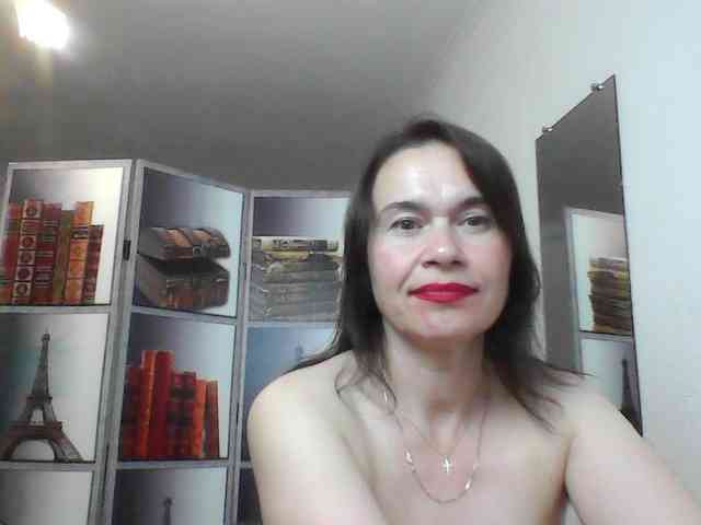 HelenMoo bongacams live cam model