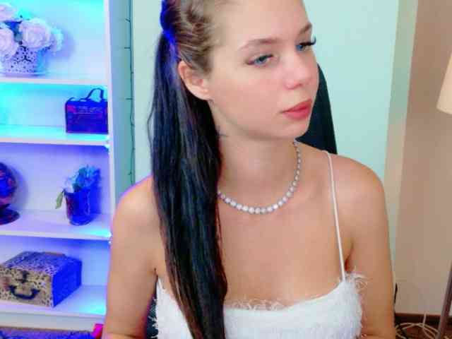 Carol-Anna bongacams live cam model