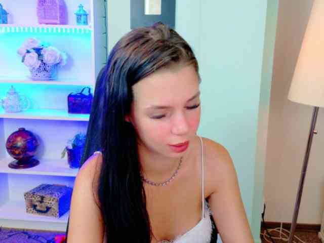 Carol-Anna bongacams live cam model