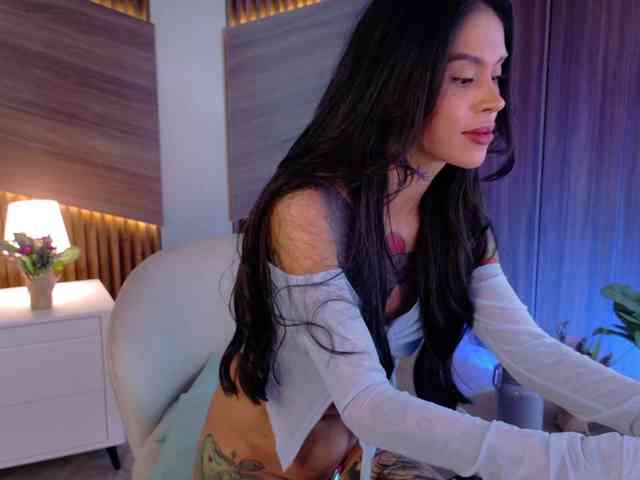 EmmaaFoster bongacams live cam model