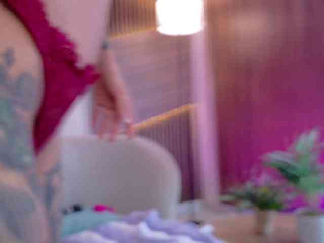 EmmaaFoster bongacams live cam model