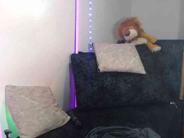 Samiferrer bongacams live cam model
