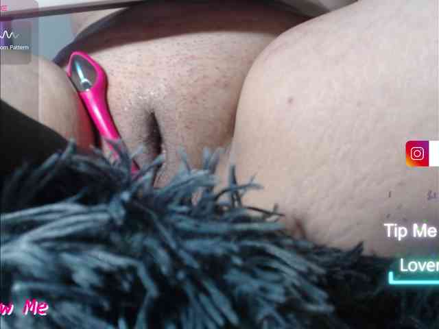 Samiferrer bongacams live cam model