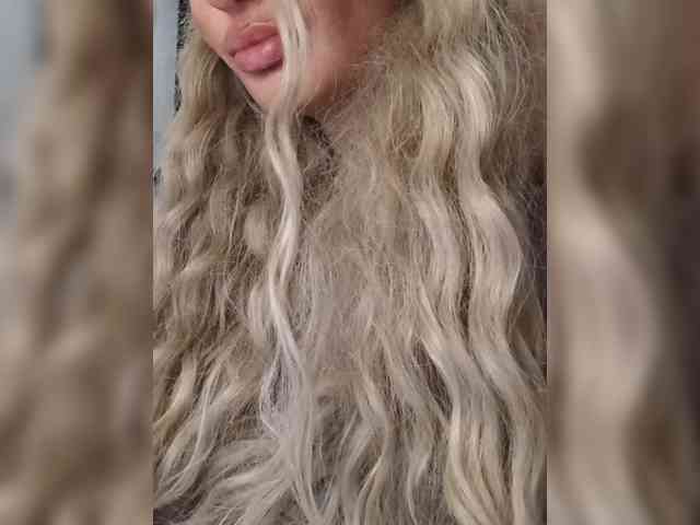 Sofaa bongacams live cam model