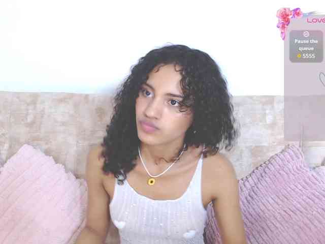 CoreyLux bongacams live cam model