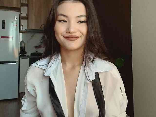 seddielin bongacams live cam model