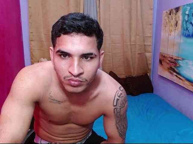 bitchdestroy bongacams live cam model
