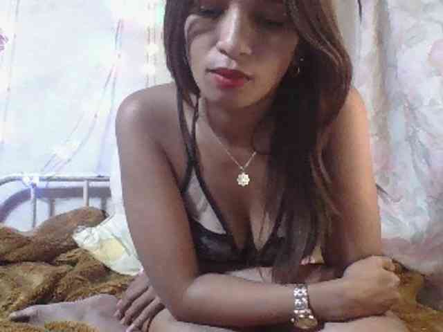 Titih002 bongacams live cam model