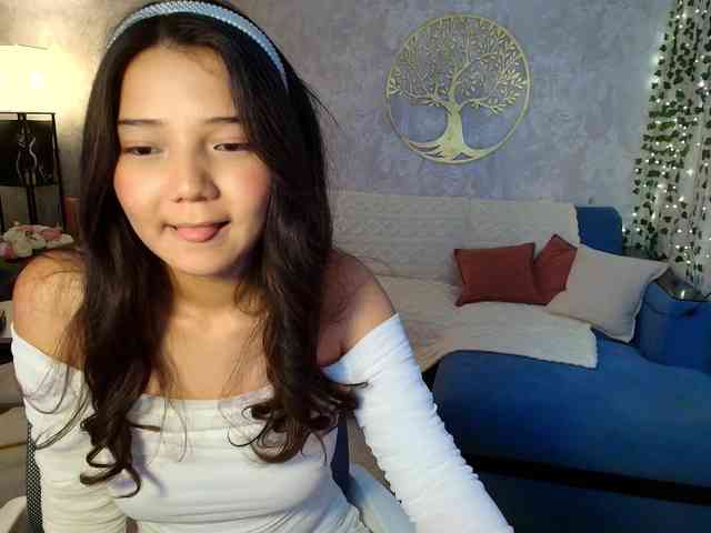 MilanaMittt bongacams live cam model