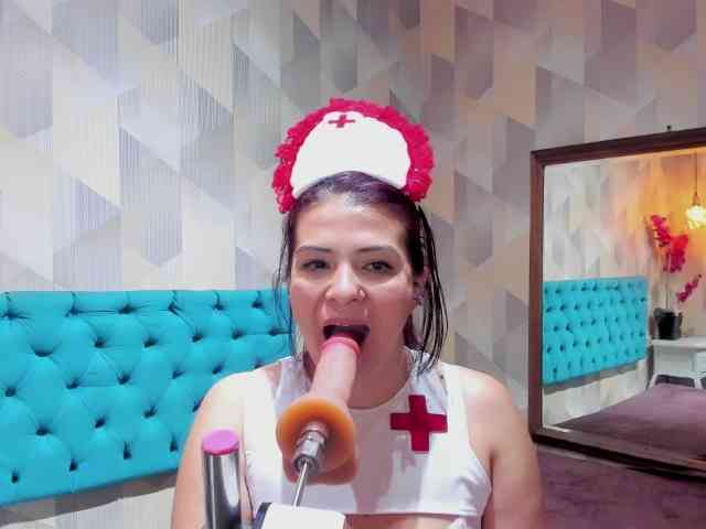StarMilaX bongacams live cam model