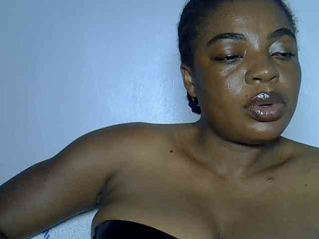 LuxeEmpress bongacams live cam model