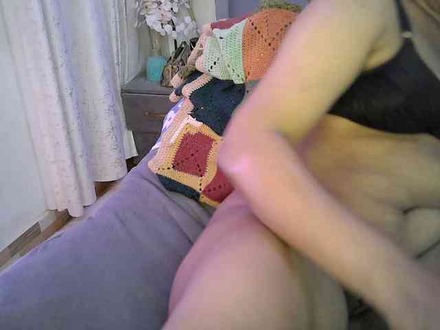 Leilasandy bongacams live cam model