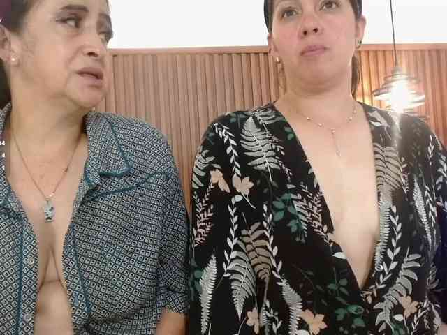 IrisyAnnita69 bongacams live cam model