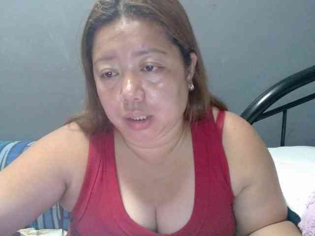 Isabella16 bongacams live cam model
