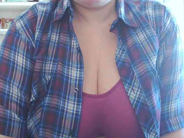 Viola27 bongacams live cam model
