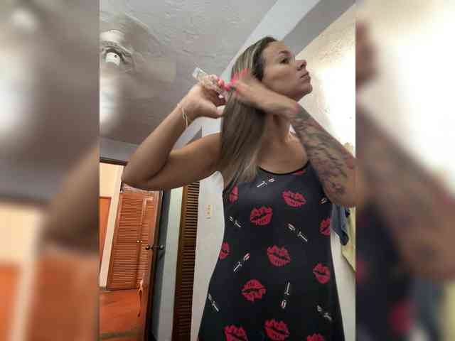 patyandal bongacams live cam model