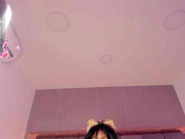ElarisBlake bongacams live cam model