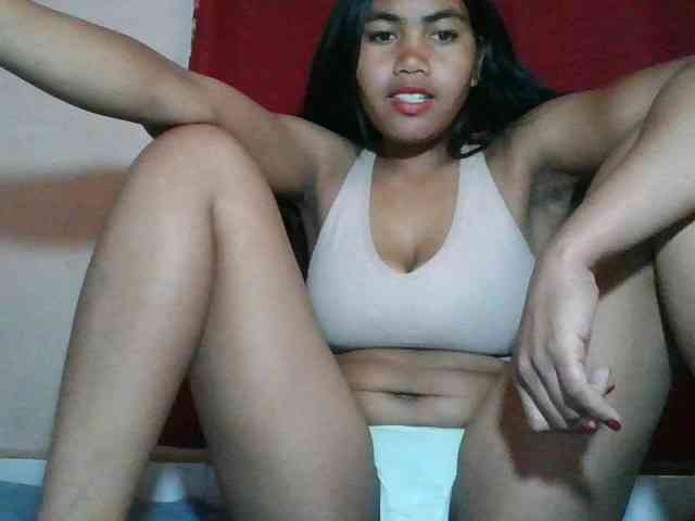 Keziah34 bongacams live cam model