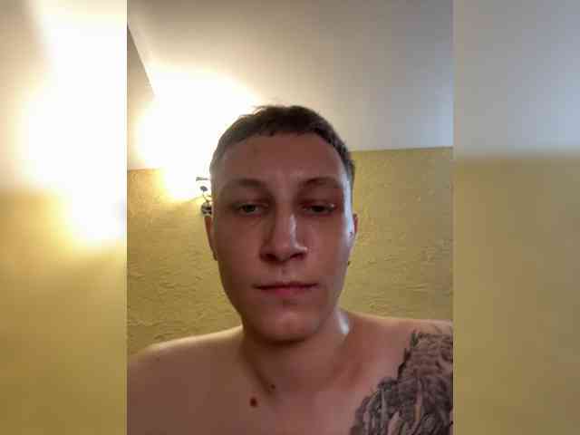 0netw03 bongacams live cam model