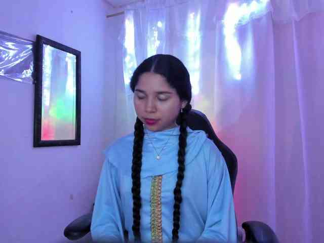 Milly-Way bongacams live cam model