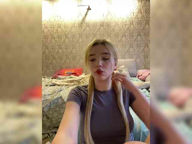 MilanaMike1 bongacams live cam model