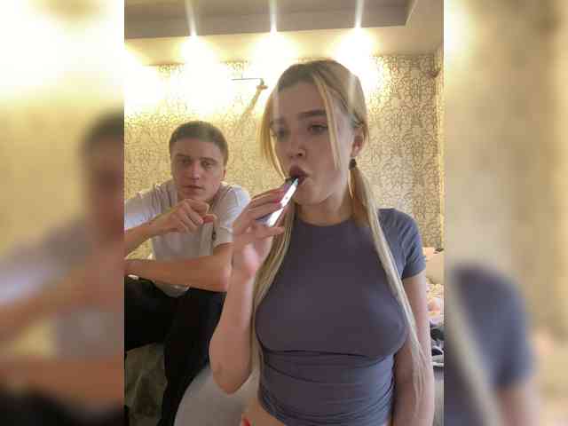 MilanaMike1 bongacams live cam model
