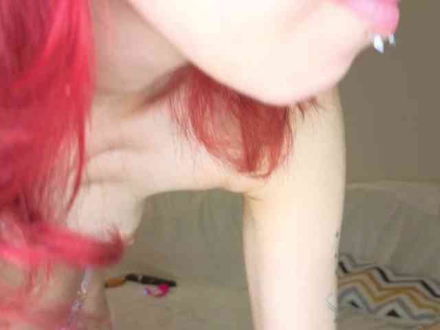 BabyGolly bongacams live cam model