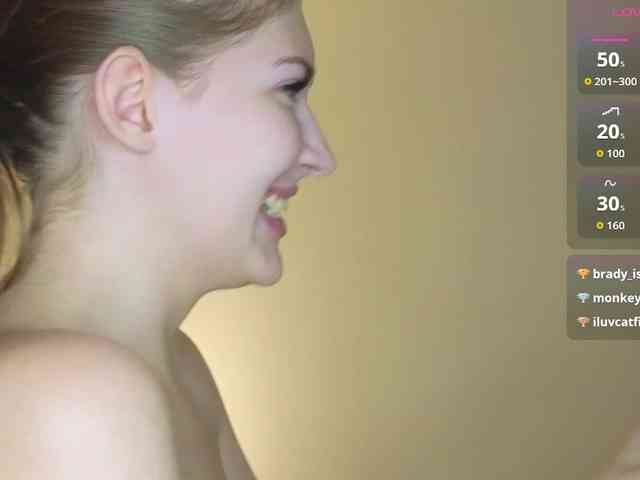 BabyGolly bongacams live cam model