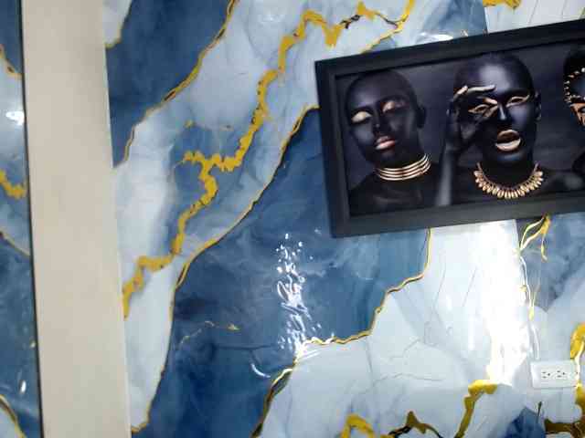 Yasmine-Tapias bongacams live cam model