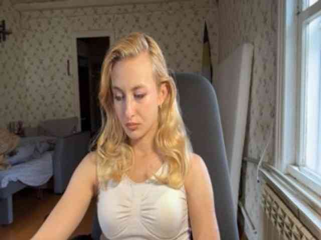 LavadaMalle bongacams live cam model