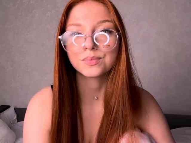 LyndseyShinkle bongacams live cam model
