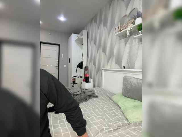 Ebiki bongacams live cam model