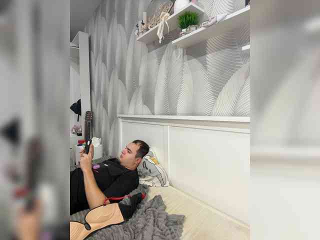 Ebiki bongacams live cam model