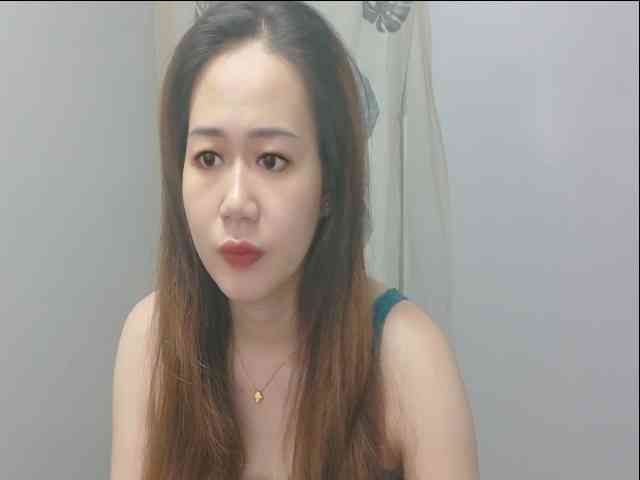 Myhotsex69 bongacams live cam model