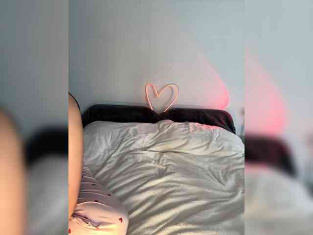 Fallen-angels1 bongacams live cam model
