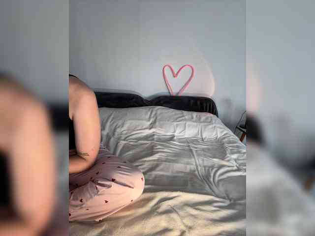 Fallen-angels1 bongacams live cam model