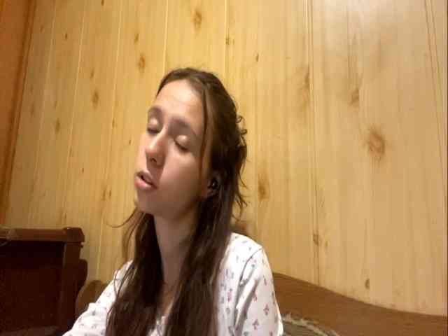 JazminKulju bongacams live cam model