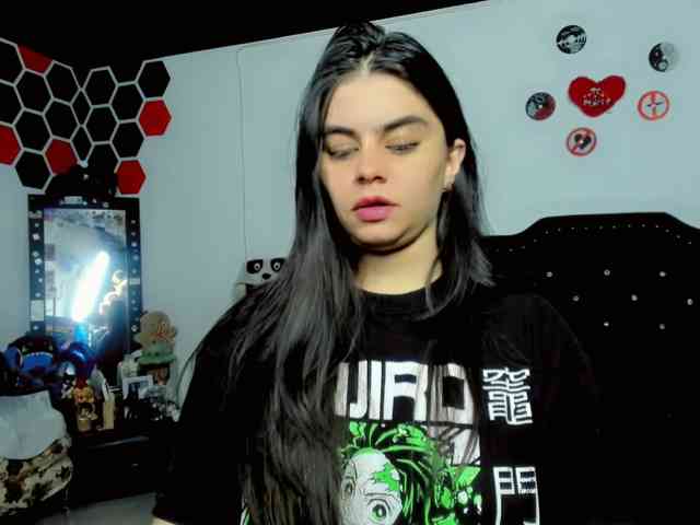 maddison-ivannova bongacams live cam model