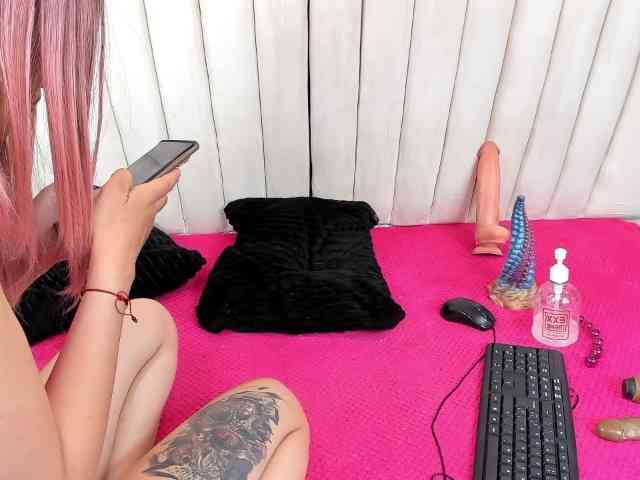 Patyynau bongacams live cam model
