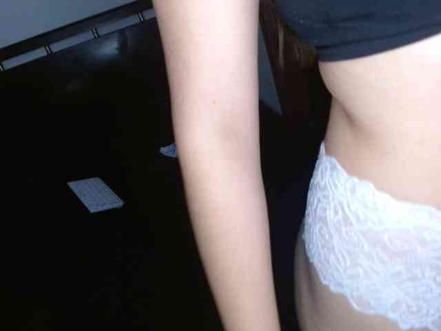 Catalina7641 bongacams live cam model