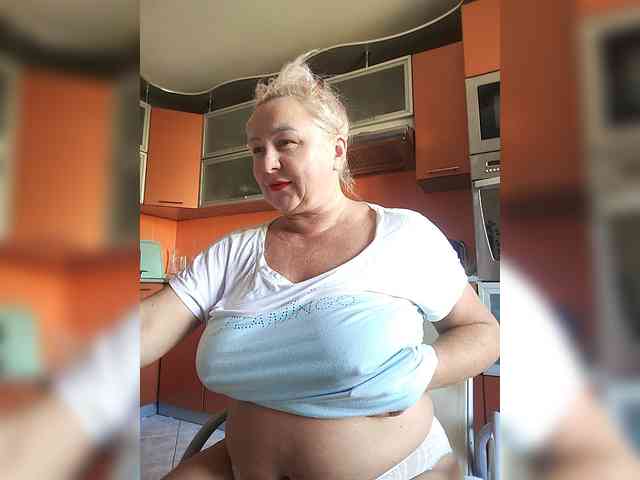 MiraRobens1 bongacams live cam model