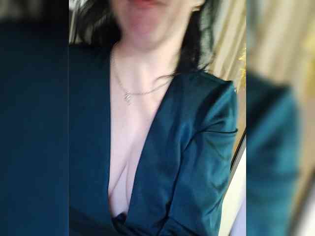 KUSandKUSIA bongacams live cam model