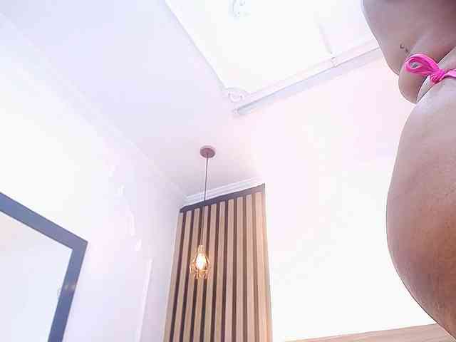 alexaforbes bongacams live cam model