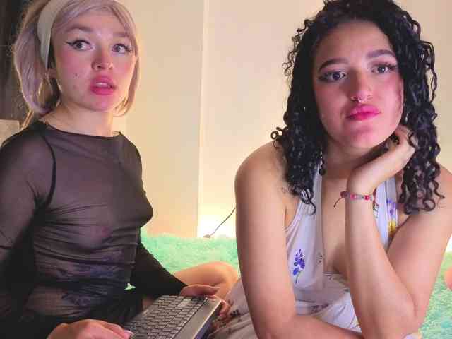 gema-n-aria bongacams live cam model