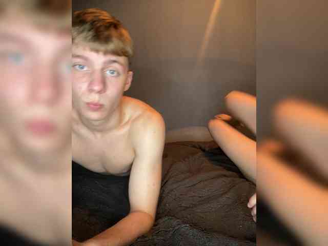 69kissme69 bongacams live cam model