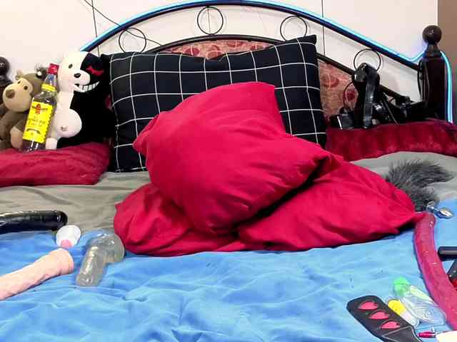 Cheapmenusexypinay bongacams live cam model